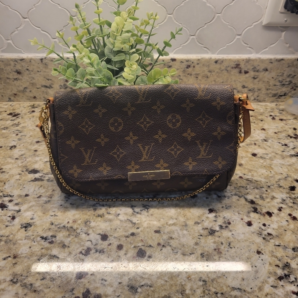 LV‎ Favorite MM crossbody